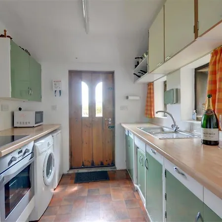 3 Bed In Pickering Oc-y137 *